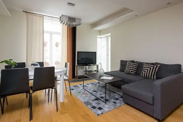 Deluxe Apart Daire, 2 Yatak Odası, Balkon (for 6 people, Łobzowska Street)
