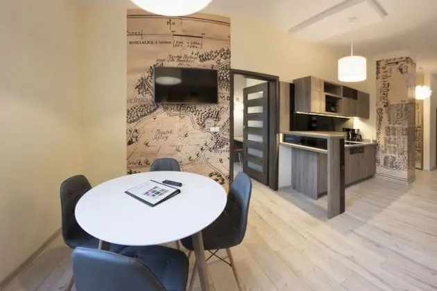 Apart Daire, 3 Yatak Odası (Mickiewicza Street)