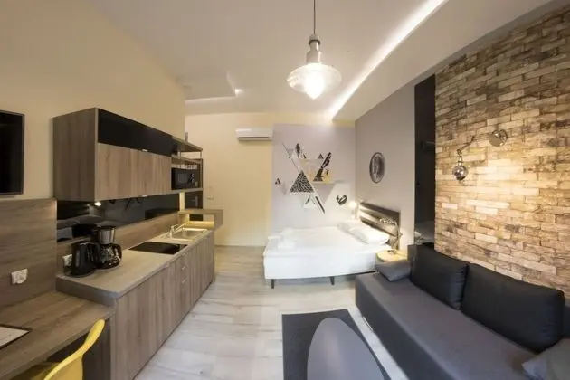 Deluxe Stüdyo Süit