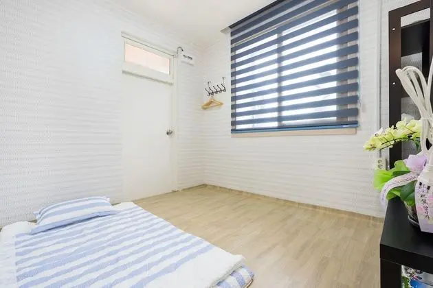 Tek Büyük Yataklı Oda, Ortak Banyo (Ondol)