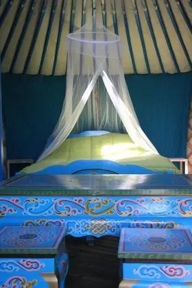 Büyük Yataklı Tek Kişilik Oda