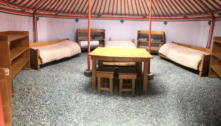 Grand Kulübe, Birden Çok Yatak, Sigara İçilmez