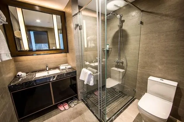 Superior Oda, 1 Büyük (Queen) Boy Yatak