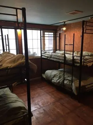 Dört Kişilik Oda, Sigara İçilmez (for 3-4 guests)