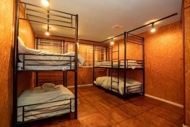 Dört Kişilik Oda, Sigara İçilmez (for 3-4 guests)