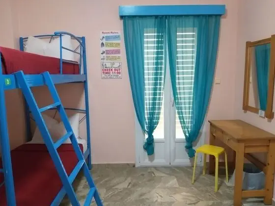 Standard Ortak Ranzalı Oda, Karma Ranzalı Oda (4 Beds)