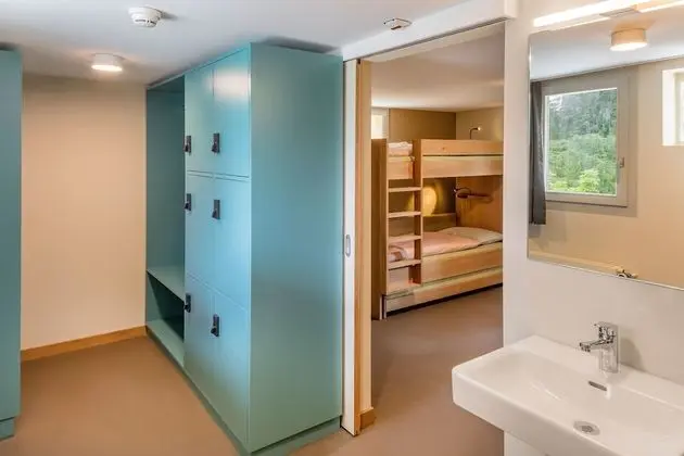 Ortak Ranzalı Oda, Ortak Banyo (1 bed in 4 bed dorm including Lavabo)