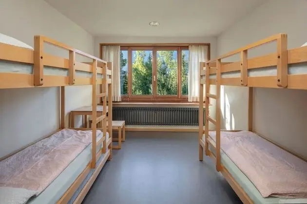 Dört Kişilik Oda, Ortak Banyo