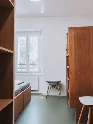Dört Kişilik Oda, Ortak Banyo