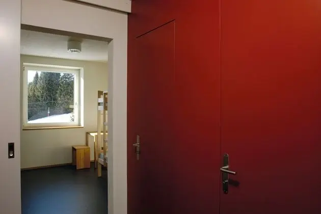 Dört Kişilik Oda, Ortak Banyo