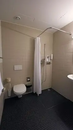 Tek Büyük Yataklı Oda, Özel Banyo