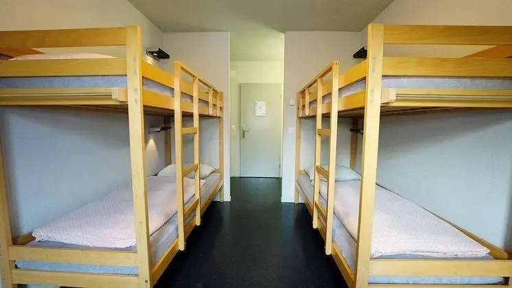 Dört Kişilik Oda, Ortak Banyo
