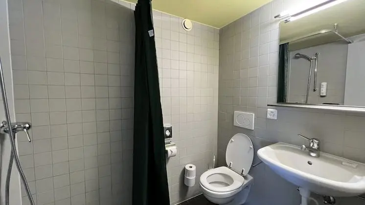 Standard Oda, Özel Banyo (Sextuple Room)