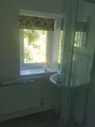 Tek Büyük veya İki Ayrı Yataklı Oda, Bahçe Manzaralı