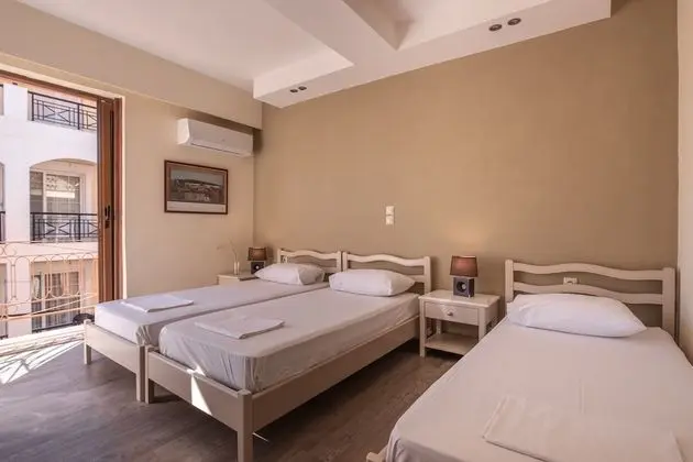Üç Kişilik Oda