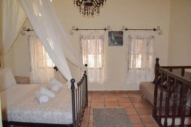 Stüdyo (1st Floor)