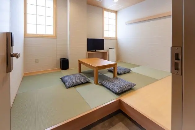 Traditional Oda, Sigara İçilmez (Japanese Style, For 3 People)