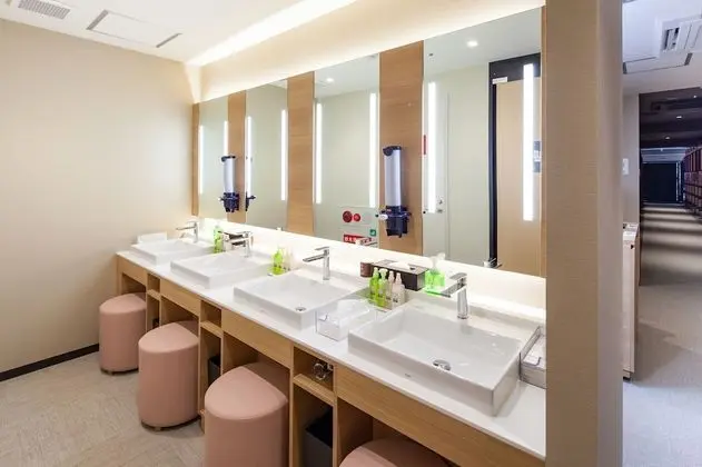 Oda, Sadece kadınlar için, Sigara İçilmez (Capsule, Down Level)