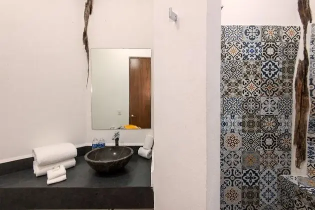 Üç Kişilik Oda, Deniz Manzaralı