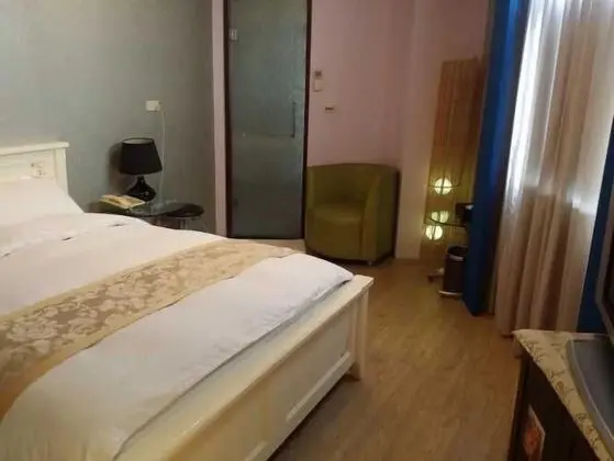 Comfort Tek Büyük Yataklı Oda
