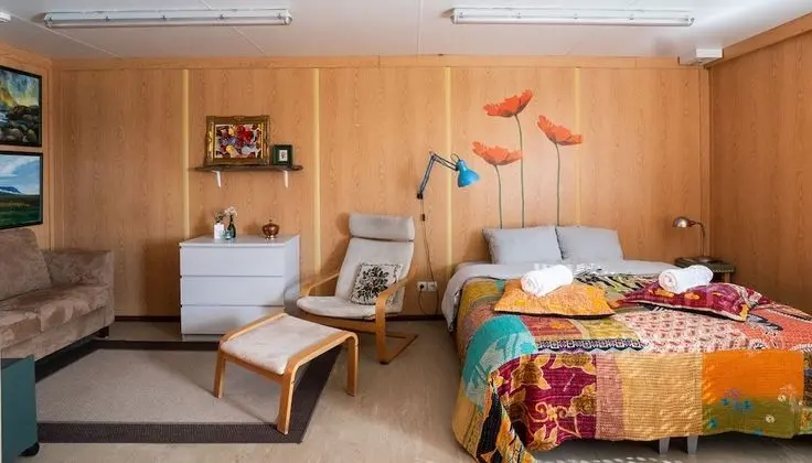 Studio Apartment (2 adults)