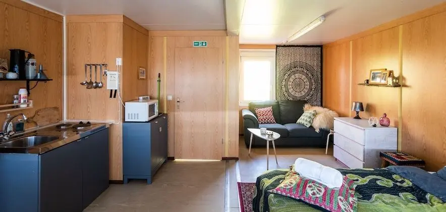 Studio Apartment (2 adults)