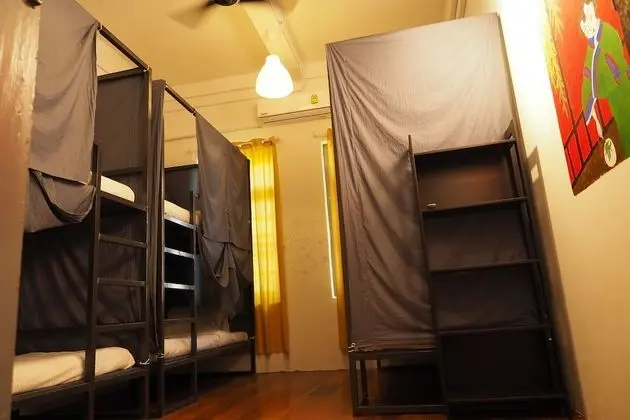 Female dorm with share bathroom