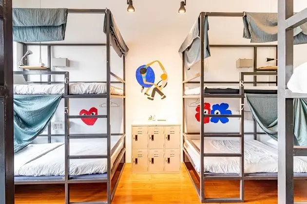 Mixed dorm with share bathroom