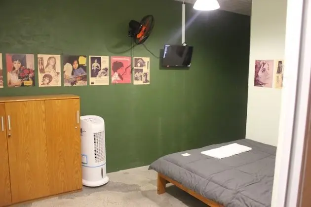 Basic Tek Büyük Yataklı Oda (with Fan)