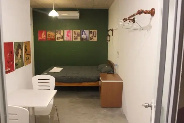 Superior Tek Büyük Yataklı Oda (with AC)