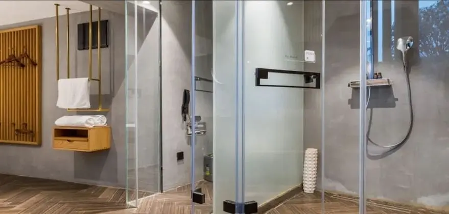 Design Tek Büyük Yataklı Oda, 1 Büyük (Queen) Boy Yatak, Sigara İçilmez