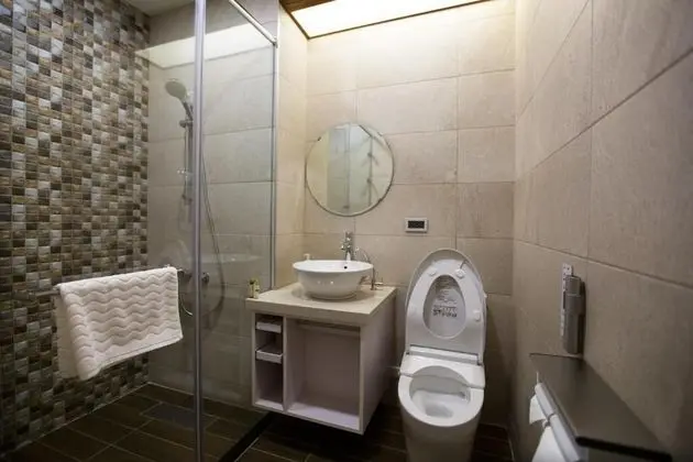 Tek Büyük Yataklı Oda, Balkon