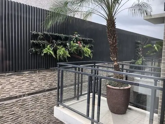 Üç Kişilik Oda