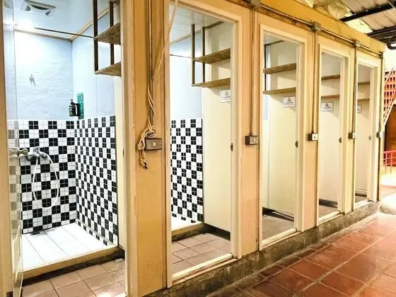 Basic Ortak Ranzalı Oda, Karma Ranzalı Oda, Ortak Banyo
