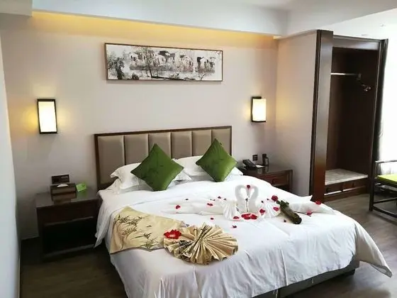 Deluxe Tek Büyük Yataklı Oda