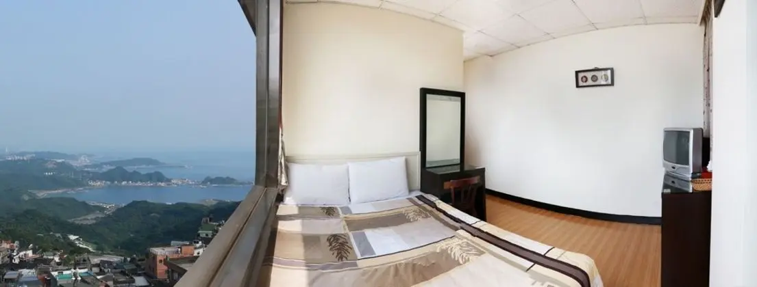 Deluxe Tek Büyük Yataklı Oda, Kısmi Deniz Manzarası
