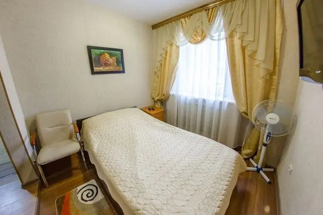 Standard Tek Büyük veya İki Ayrı Yataklı Oda, Ortak Banyo
