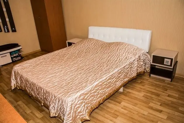 Standard Tek Büyük veya İki Ayrı Yataklı Oda, Ortak Banyo