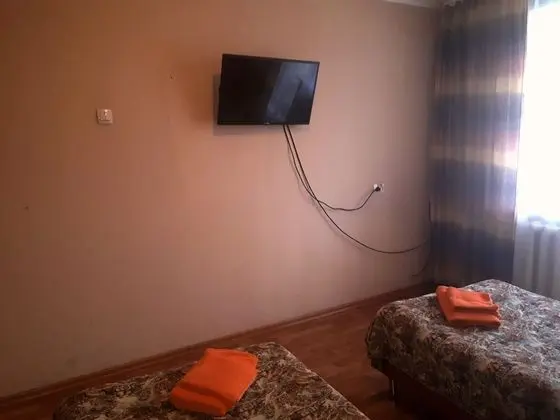 Standard Tek Büyük veya İki Ayrı Yataklı Oda, Ortak Banyo