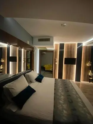 Deluxe Tek Büyük Yataklı Oda
