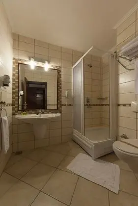 Kerme Konağı Standart Oda Banyo