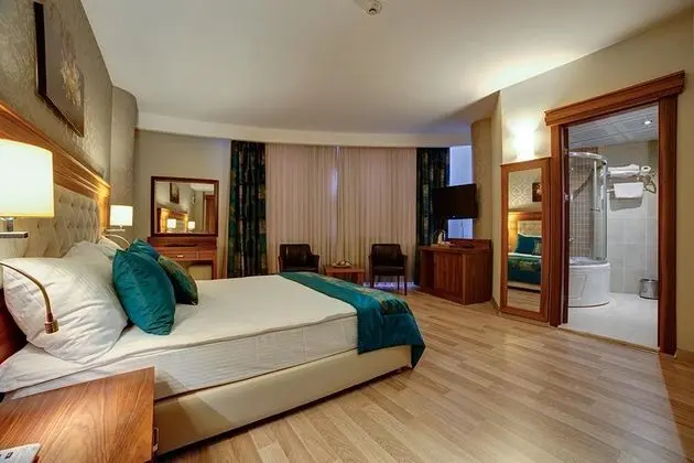 Standart Oda, Şehir Manzaralı