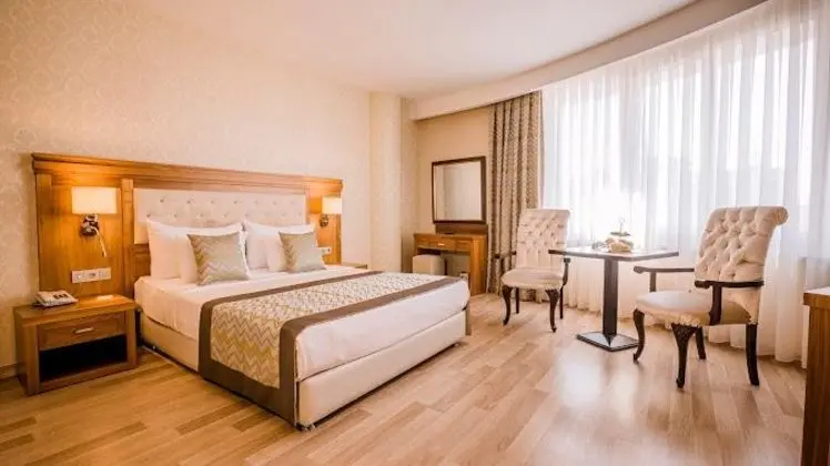 Standart Oda, Şehir Manzaralı