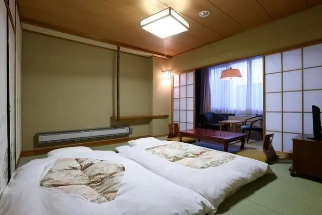 Traditional Dört Kişilik Oda, Sigara İçilmez, Özel Banyo (Japanese-Style Room with Private Bath)