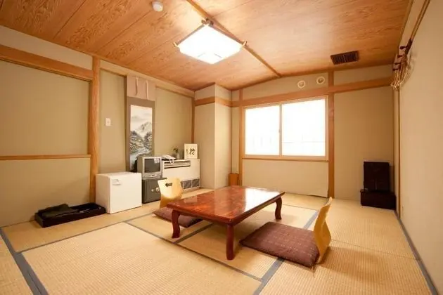 Traditional Oda, Sigara İçilmez, Ortak Banyo (Japanese Style)