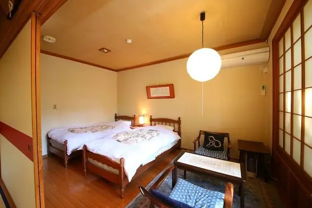 İki Ayrı Yataklı Oda (with Tatami space)