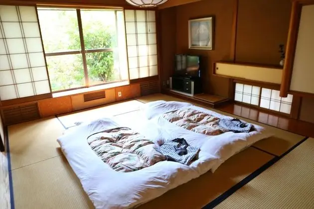 İki Ayrı Yataklı Oda (with Tatami space)