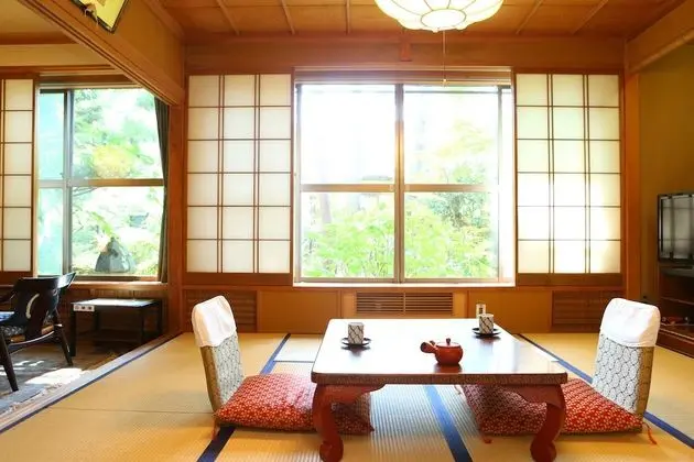 İki Ayrı Yataklı Oda (with Tatami space)