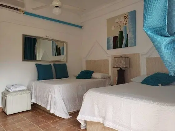 Double Room, 1 Queen or 1 King Bed