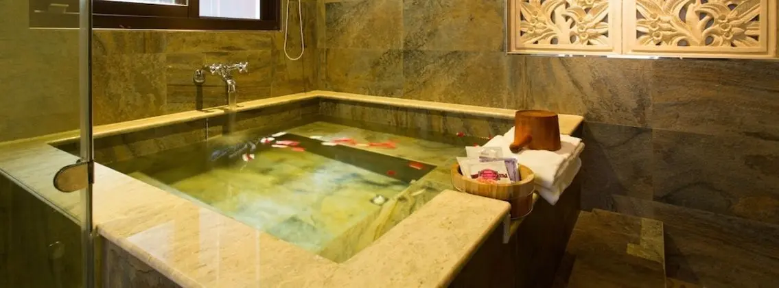 Deluxe Kulübe, Bahçe Manzaralı